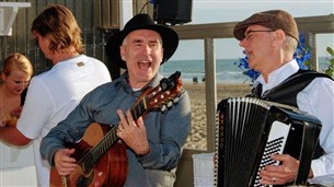 Muziek stiltegebied - Zanger Gitarist Guy