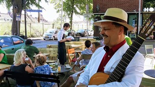 Zanger Gitarist Ricco, Troubadour Ricco