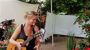 Katoenen bruiloft - Acoustic Avenue
