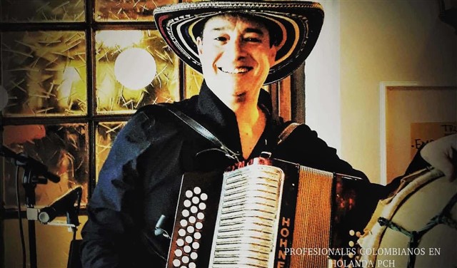 Latin Accordeonist Osorio - Cumbia Salsa Latin Classics, image 5231