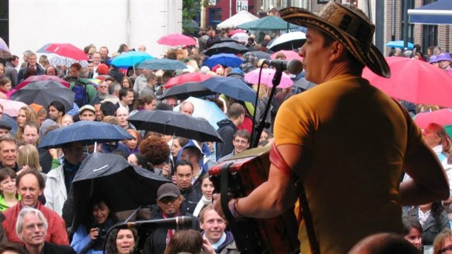 Latin Accordeonist Osorio - Cumbia Salsa Latin Classics, image 5235