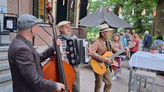 Cafe Bellevue - Akoestisch Muziektrio, image 5671