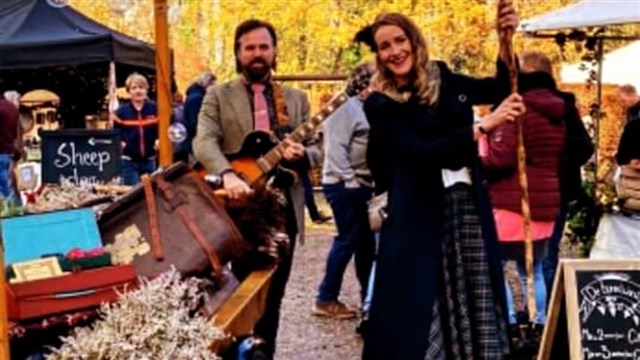 Traveling Tunes - Sfeermakers met live muziek en decor, live muziek optreden, foto 11